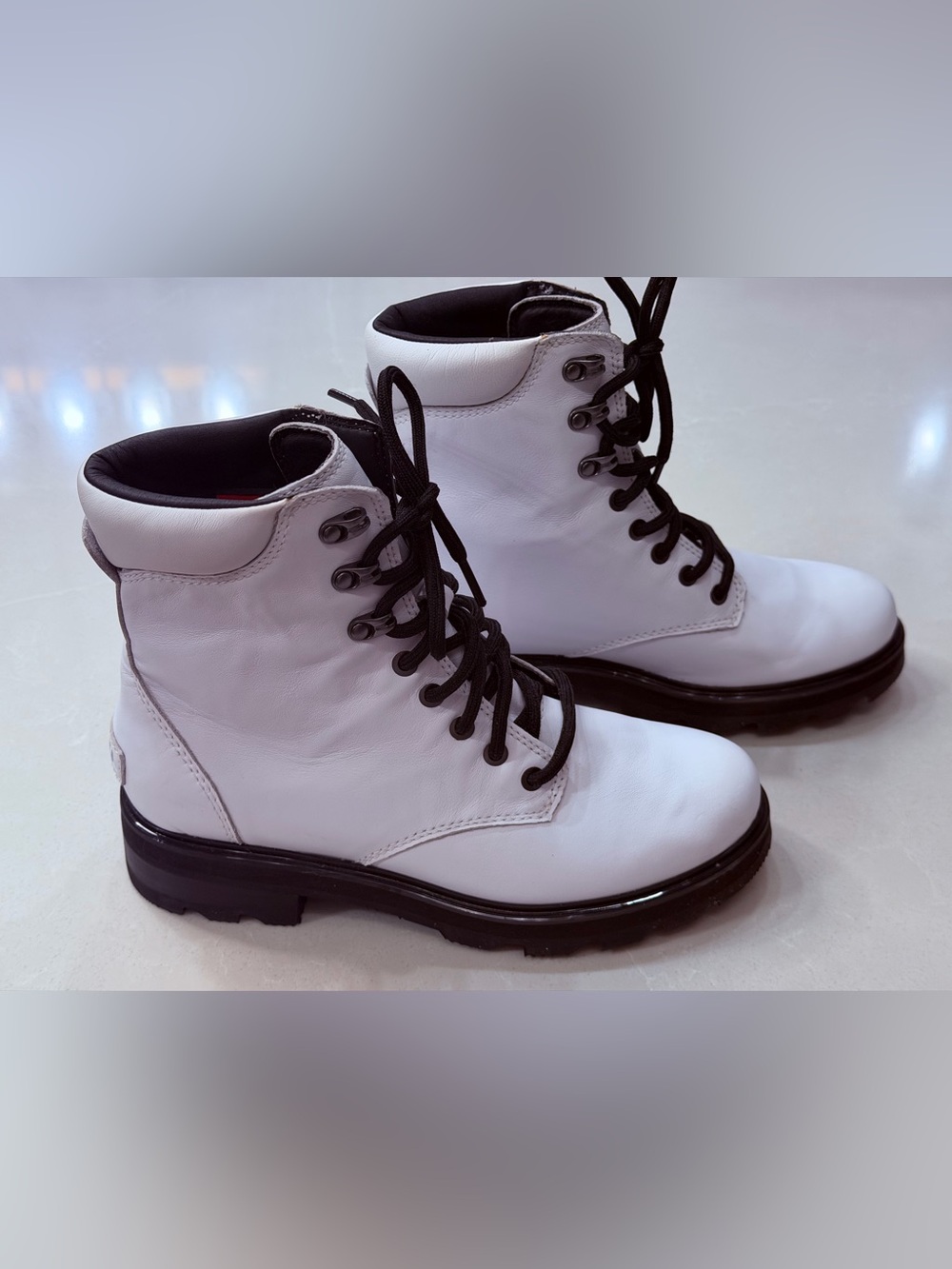 SOREL Lennox Lace Waterproof Leather Combat Boots White Black Women’s Size 9.5